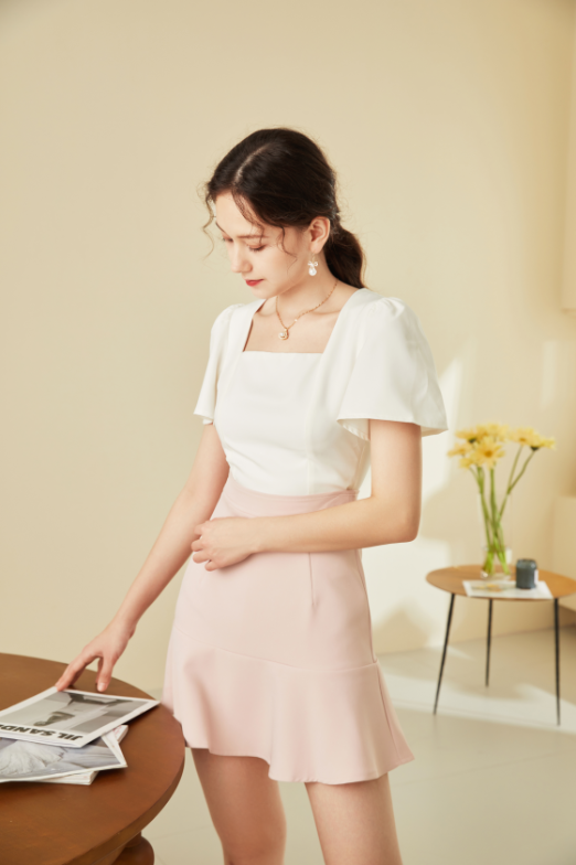 Vivi Ruffled Hem Skort