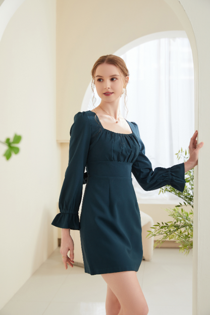Alisa Long Sleeve Classic Mini Dress
