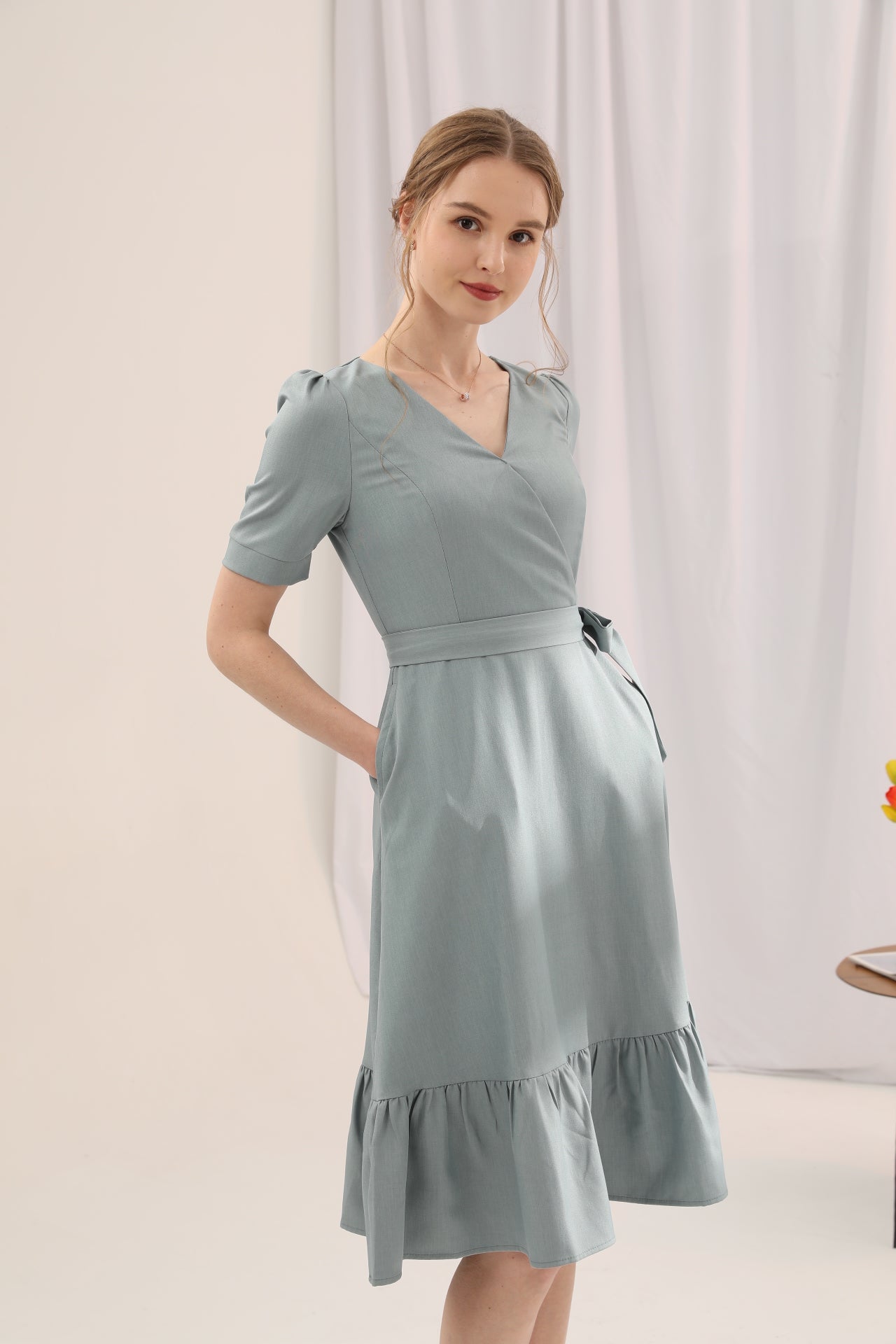 Alisa Linen Midi Dress