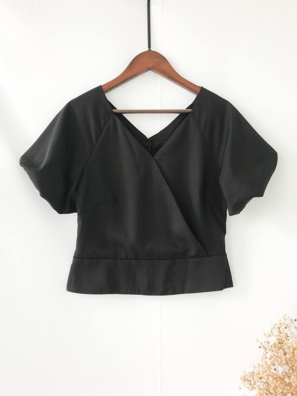 Eva Puffy Shoulder Tops 7018